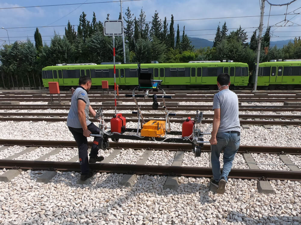 Transportation of the ultrasonic double rail flaw detector UDS2-73 before the practical seminar, Turkey, August 2020