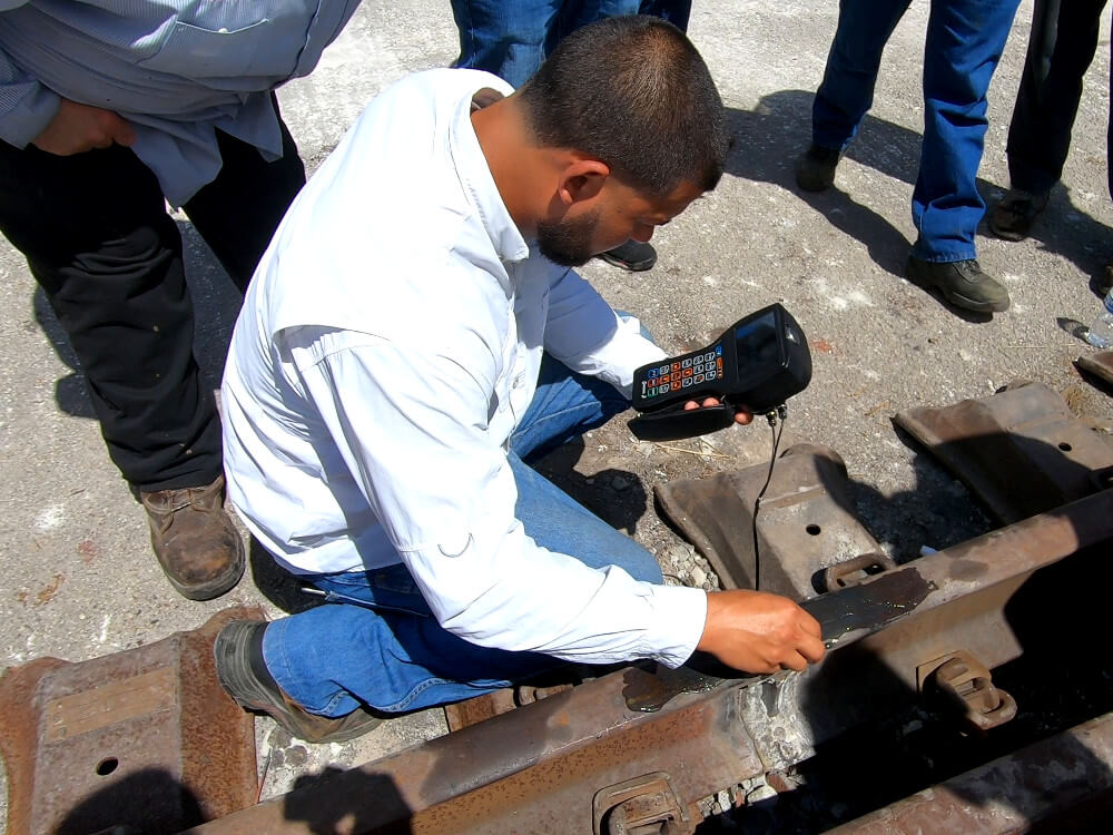 American customer is trying to test a welded joints with the portable ultrasonic flaw detector Sonocon В made by OKOndt GROUP