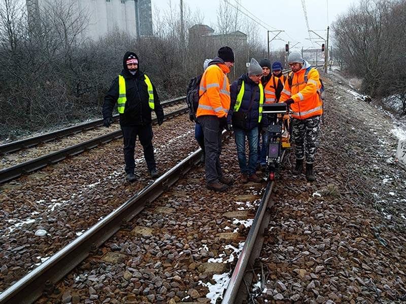 Presentation von Ultraschall-Schienenfehlerdetektor UDS2-77 für die polnischen Eisenbahnmitarbeiter