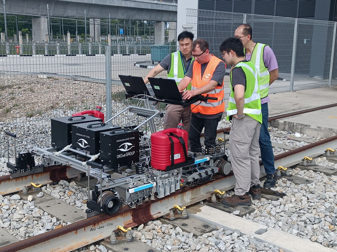 Singapur'daki ST. Engineering için OKOSCAN UT/ET 73 MS Saha Eğitimi